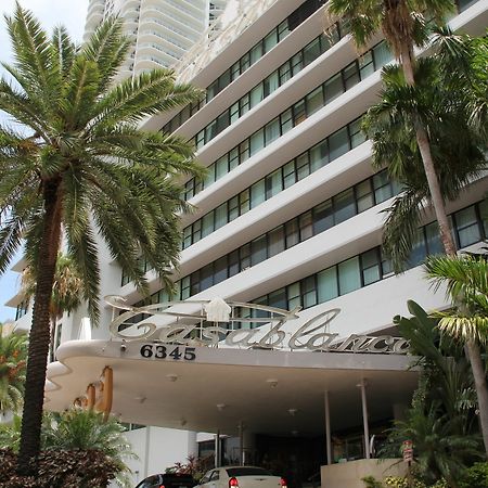 Private Apartments At The Casablanca Miami Beach Exterior foto