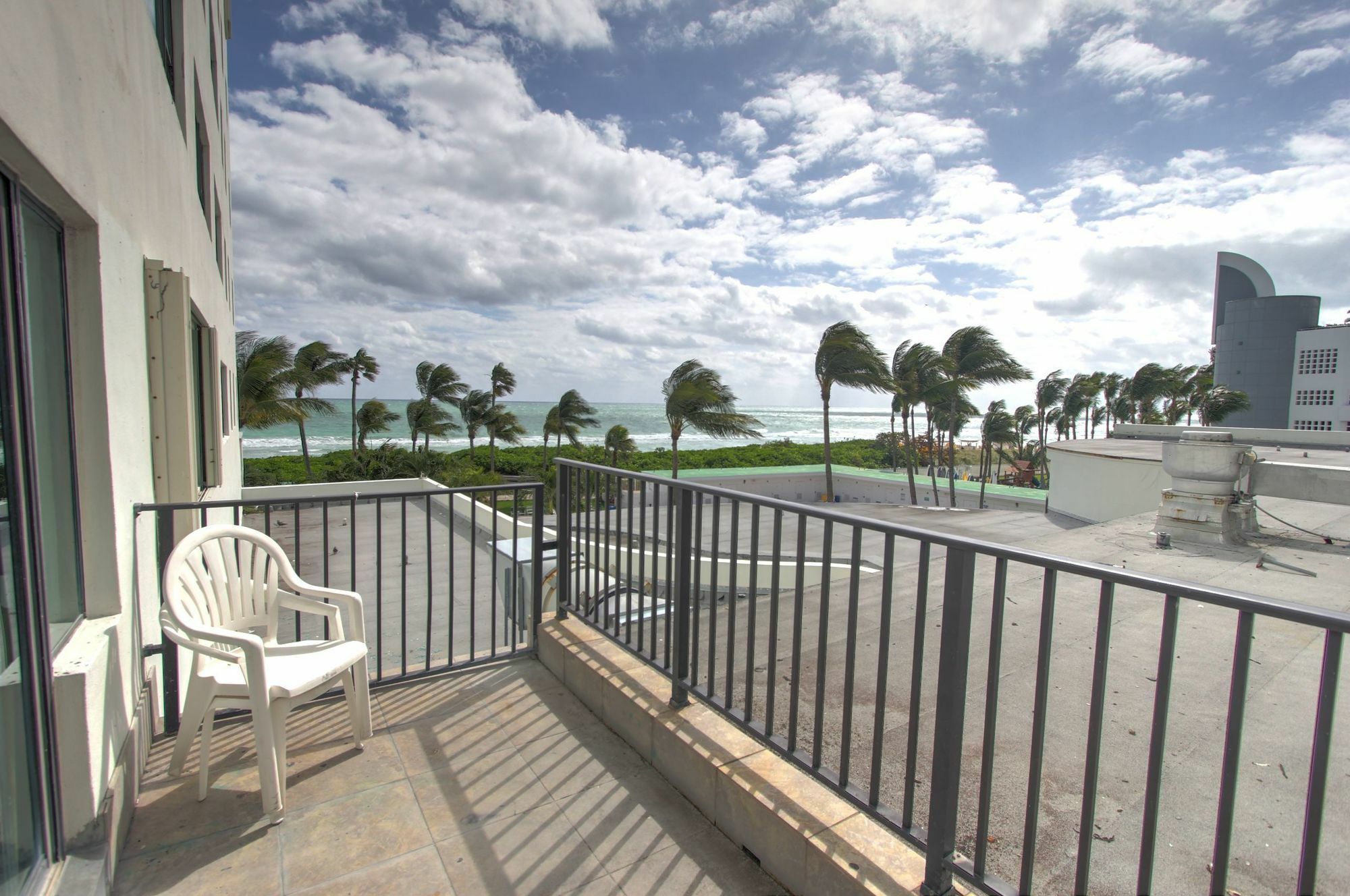 Private Apartments At The Casablanca Miami Beach Exterior foto