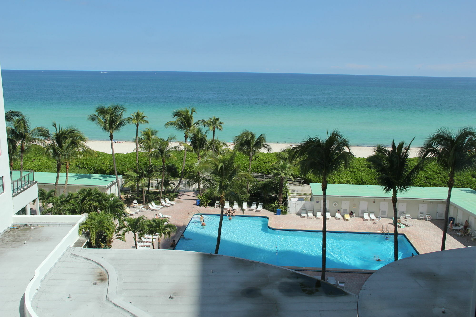 Private Apartments At The Casablanca Miami Beach Exterior foto